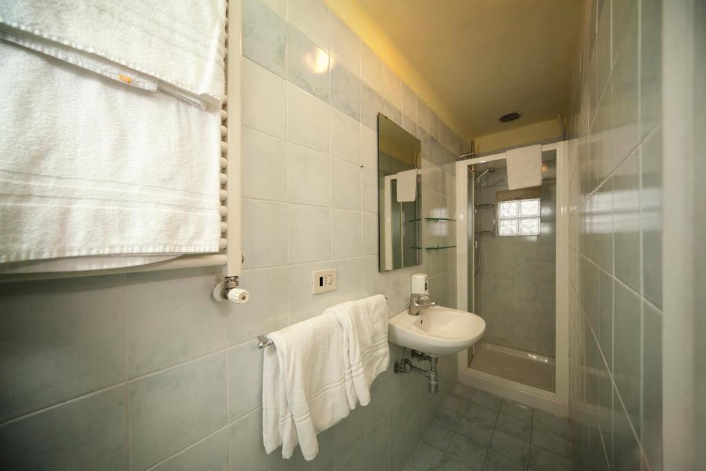 Il Ghiro Guest House Florenz Zimmer foto