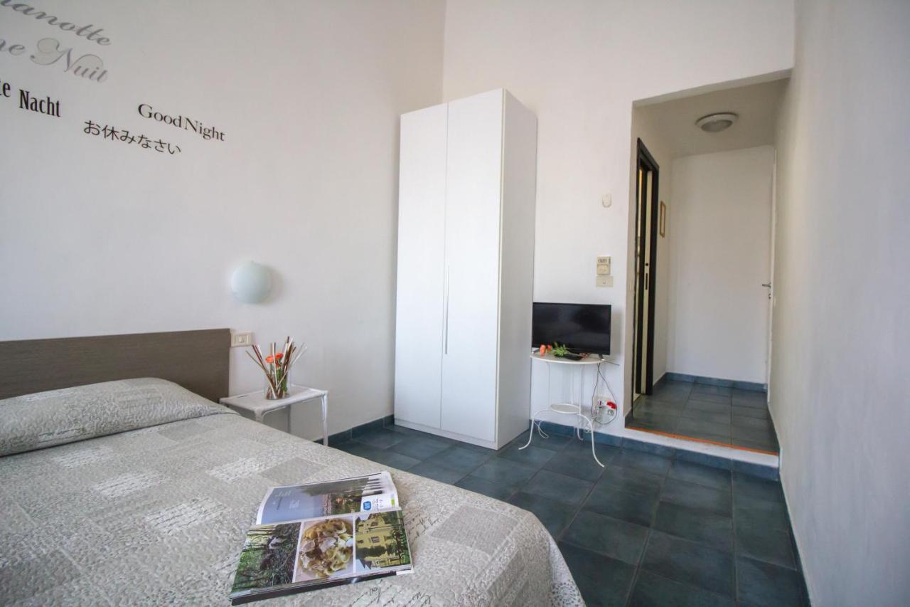 Il Ghiro Guest House Florenz Exterior foto